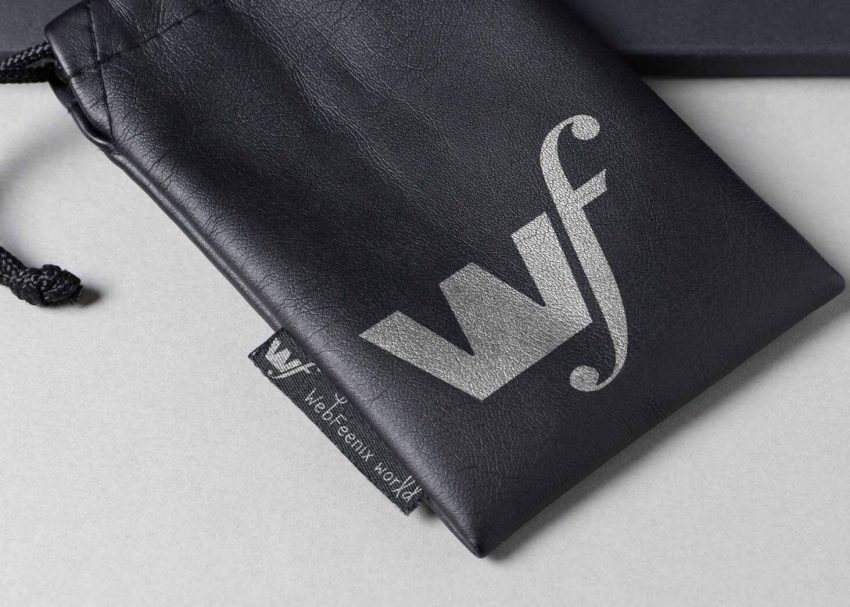 Free PSD Mockups 1 Ears Phone Pouch Mockups