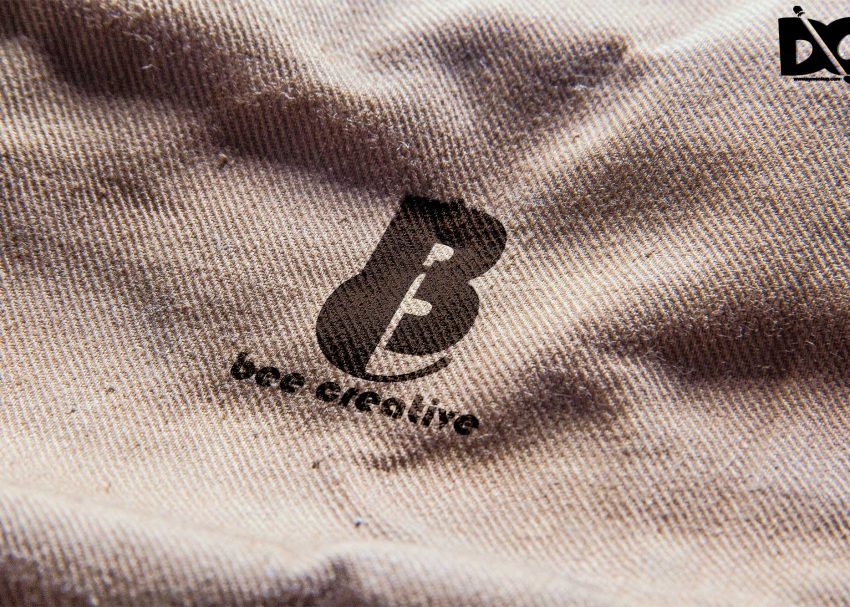Free PSD Mockups 1 PSD Logo Mockup