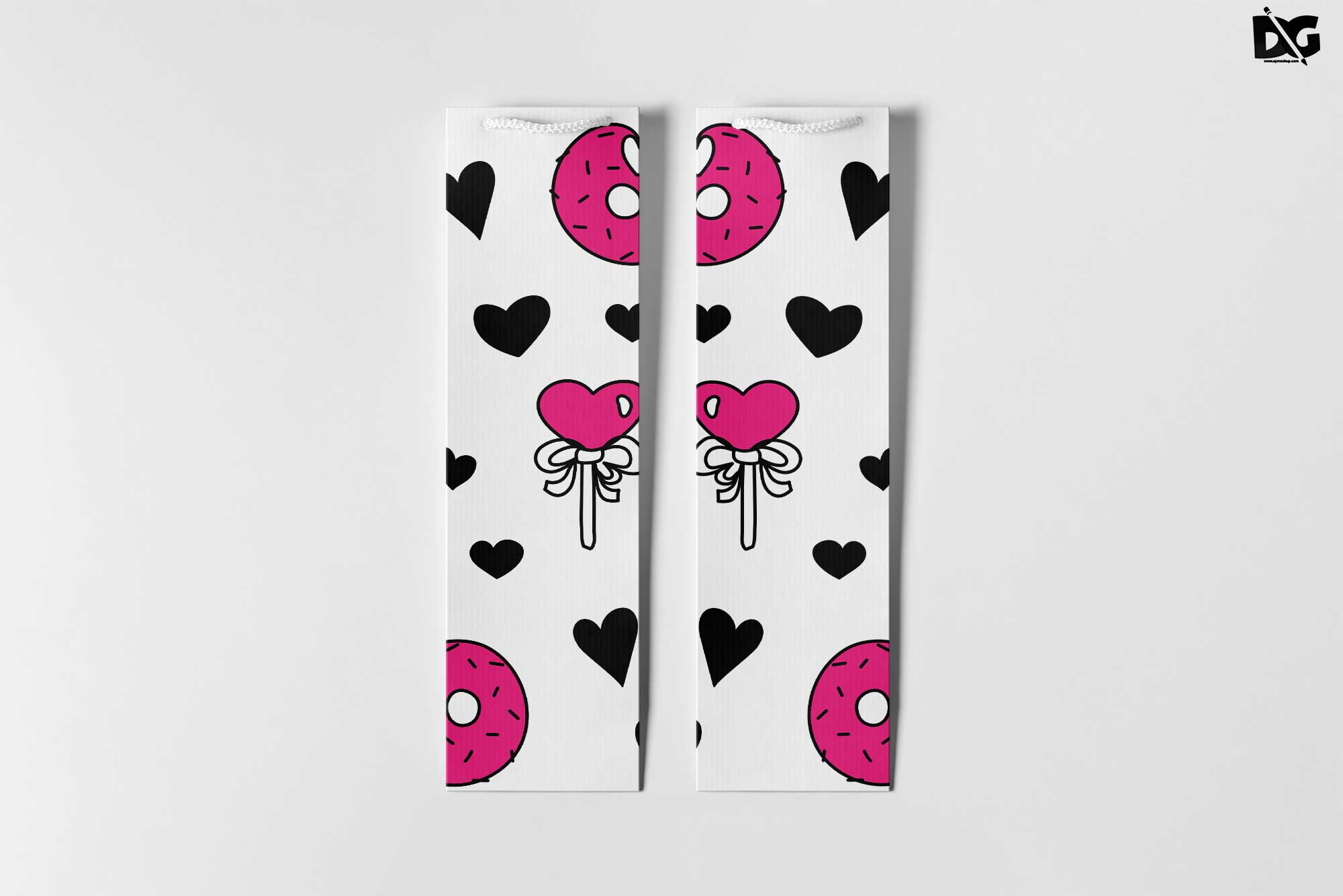 Free Wine Hanging bag design mockup