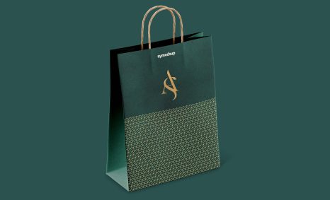 Free Luxury Shopping Bag Label Mockup