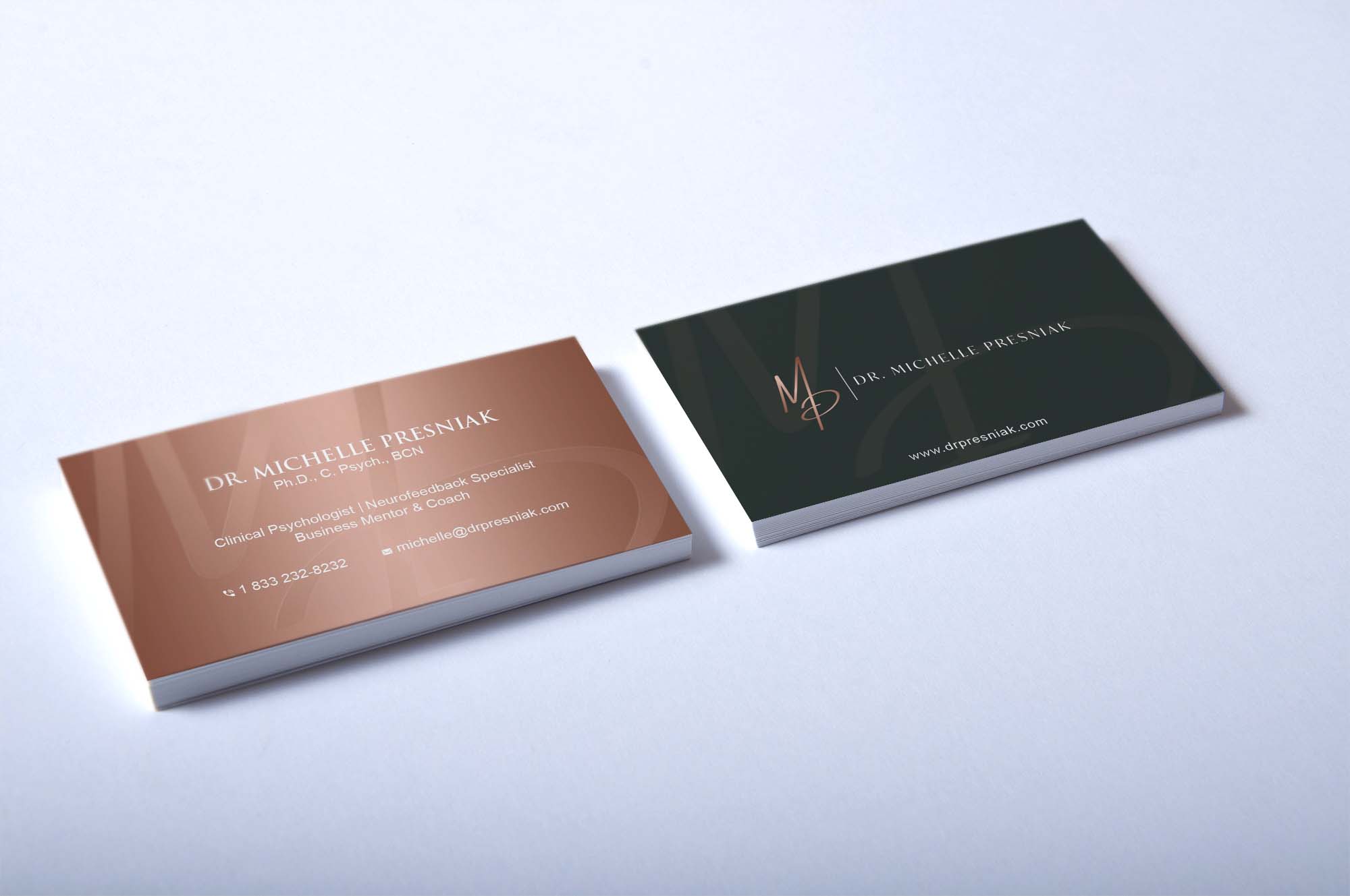 Free Classic Business Card Mockup